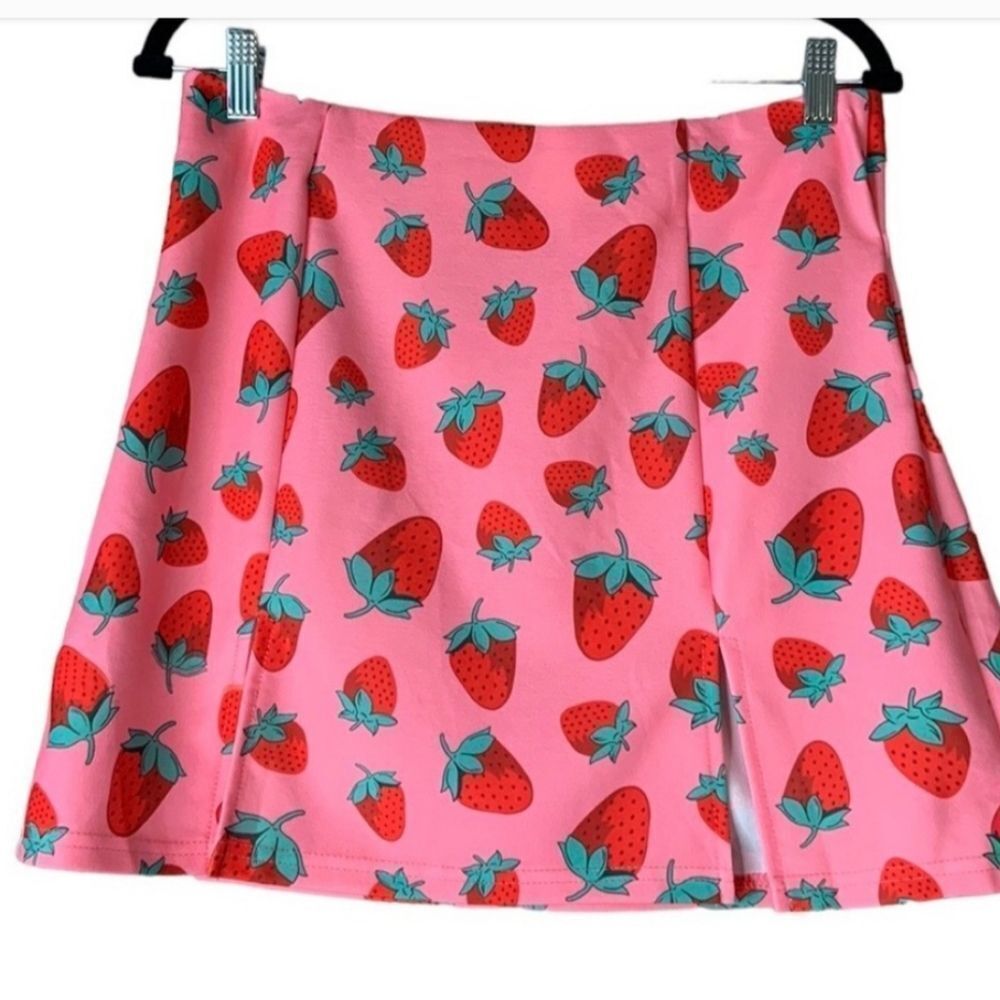 SHEIN Pink Strawberry 🍓 Print Mini Skirt US Size 12 / XL Barbie Core